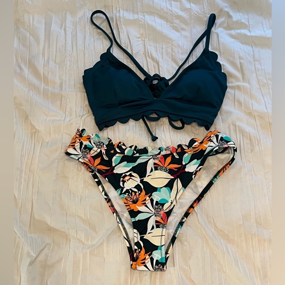 Cupshe Other - Cupshe Swimsuit Set - Teal and Floral Print